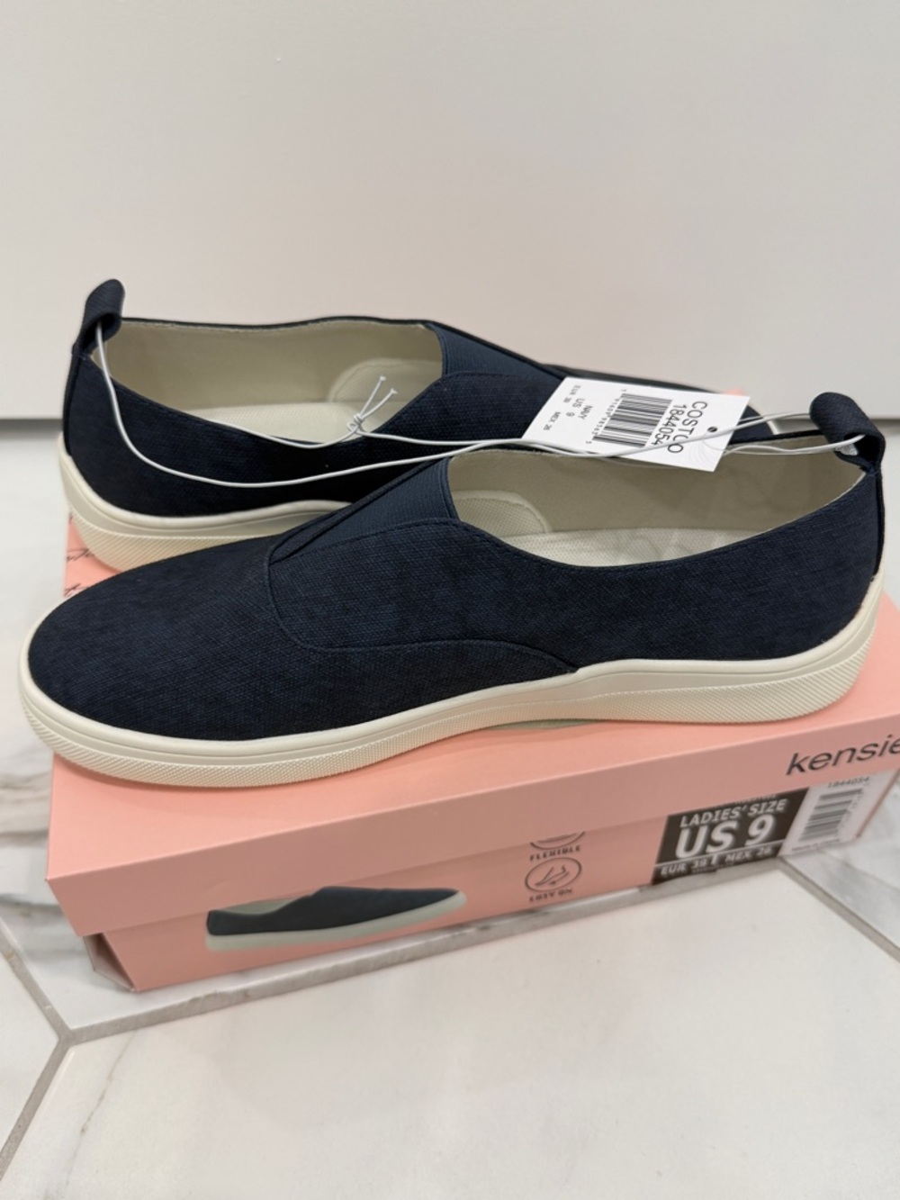 Kensie Womens' Salia Slip-On Sneakers NWT Size 9 Navy Blue